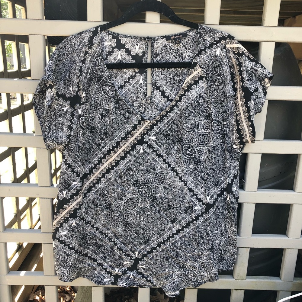 NWT Ella Moss Silk Paisley Floral Short Sleeve Top